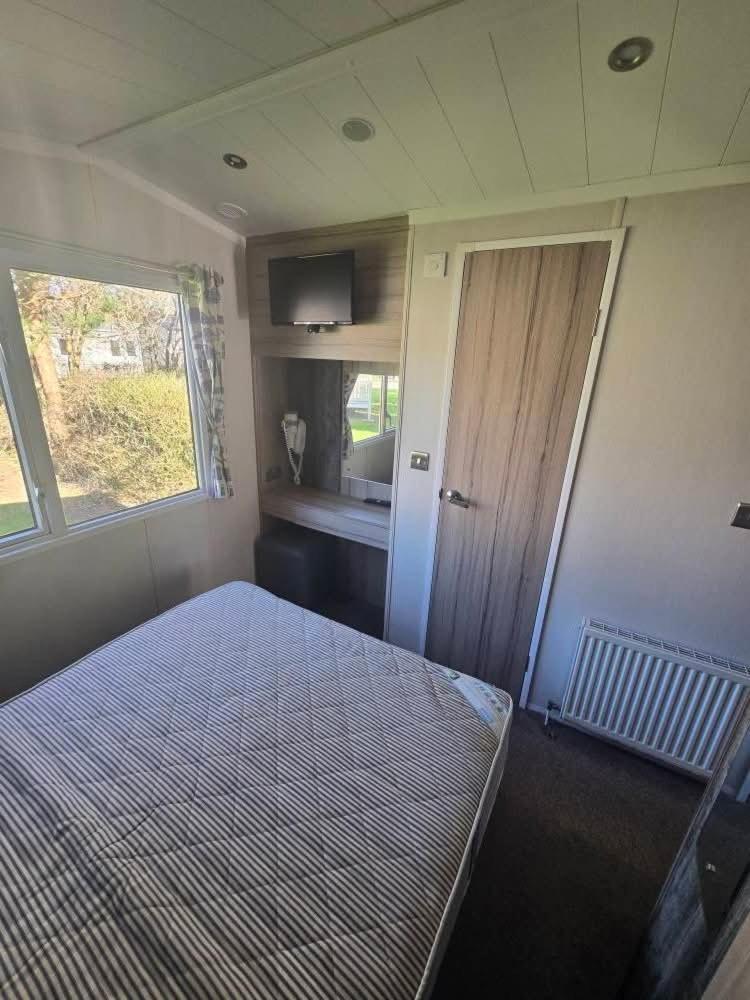 Отель Haven Burnham On Sea 16 Elm Grove Экстерьер фото